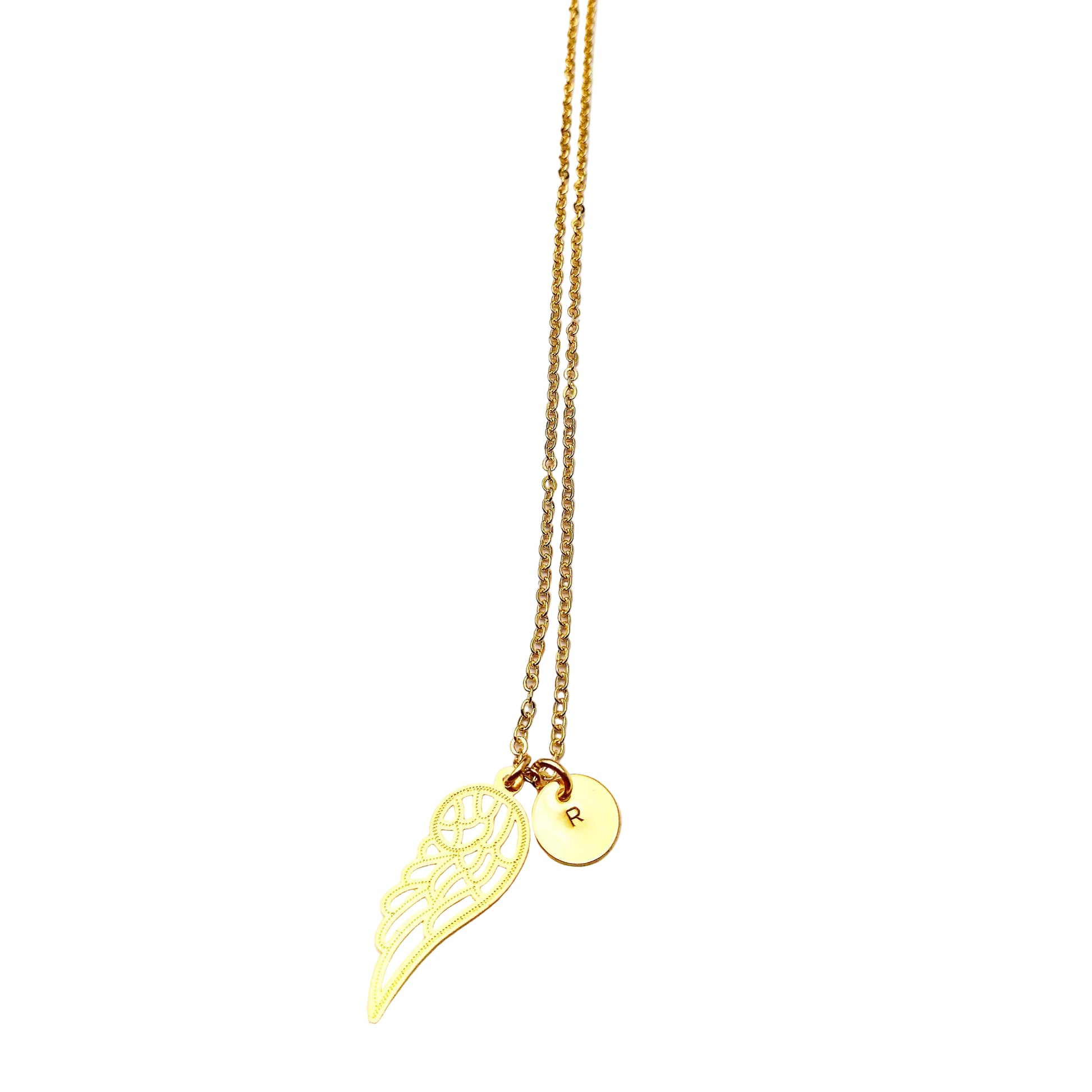 Shop gepersonaliseerde ketting van goud met uniek initiaal en hanger in de vorm van een engelenvleugel - sieraden shop je online bij lux & luz