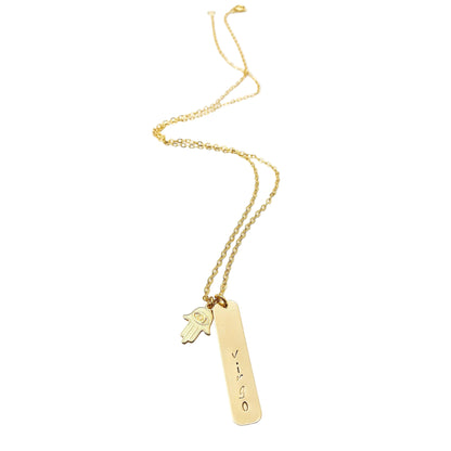 gepersonaliseerde tag ketting met hamsa hand - naam ketting - gepersonaliseerde ketting online shoppen - lux & luz - your jewelry