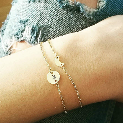 initialen armband - armbandje van goud met initiaal - gepersonaliseerde armbandjes - shop online bij lux & luz