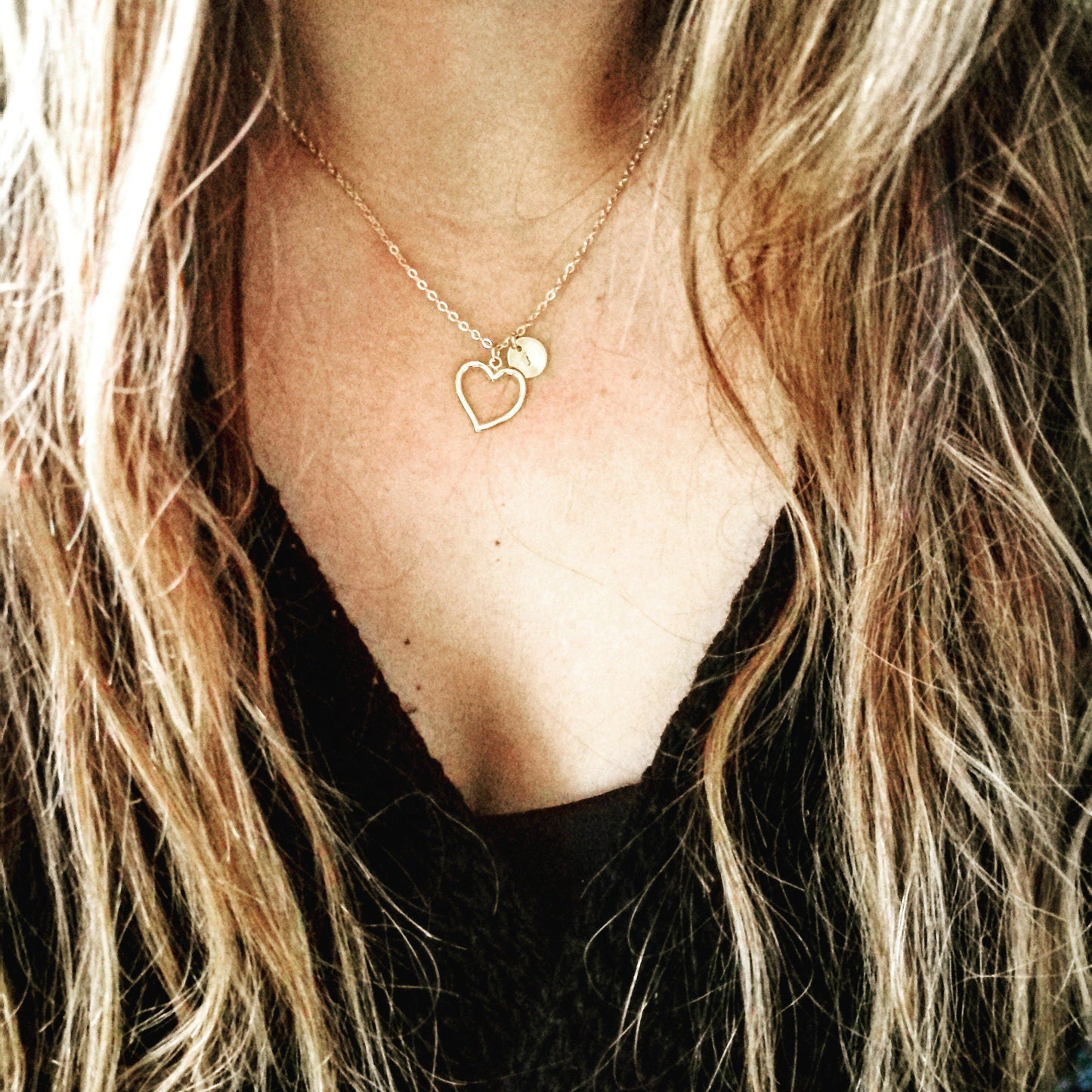 ketting met hart en initiaal hangers - gepersonaliseerde ketting met hartje - shop en personaliseer je sieraden bij lux & luz - your jewelry