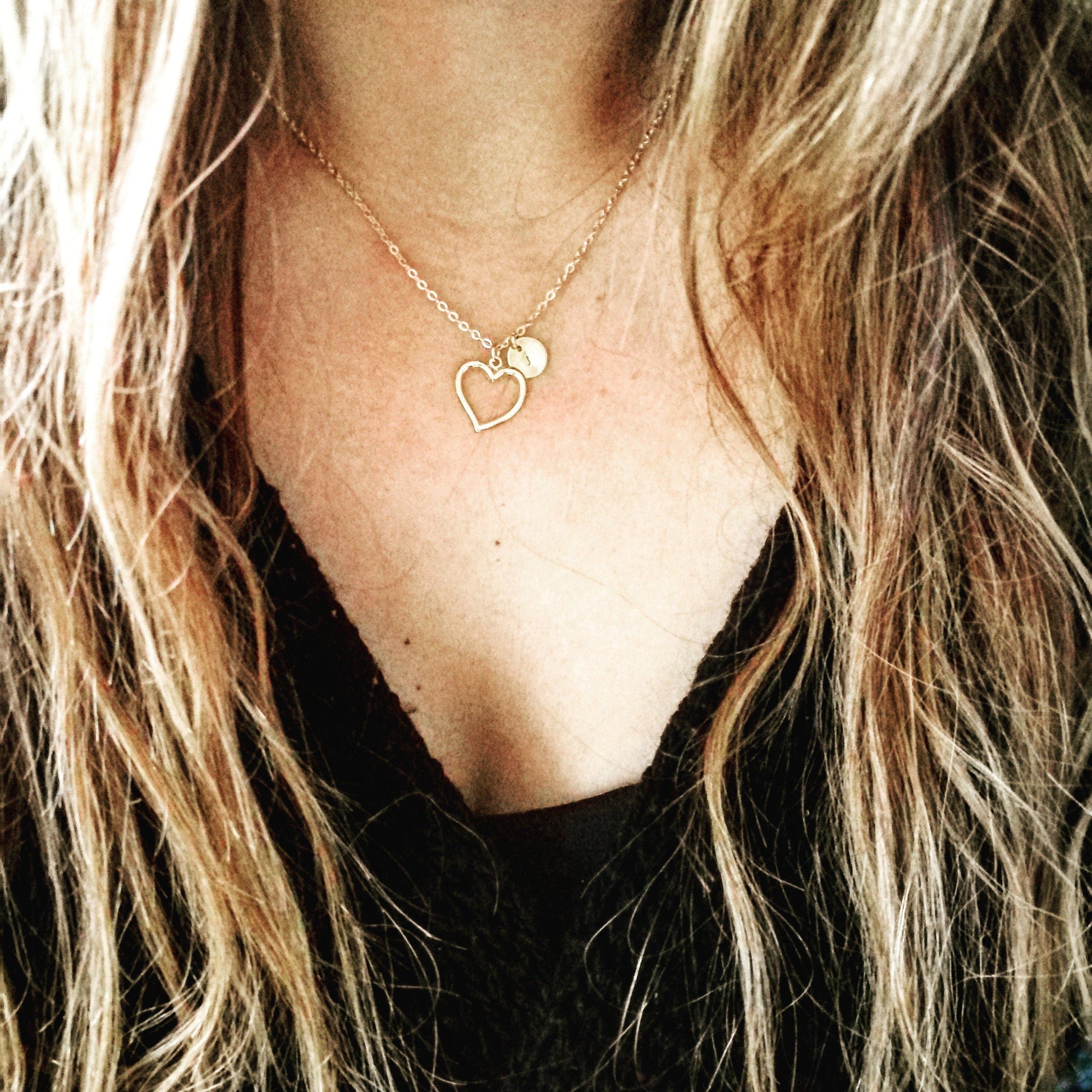 ketting met hart en initiaal hangers - gepersonaliseerde ketting met hartje - shop en personaliseer je sieraden bij lux & luz - your jewelry