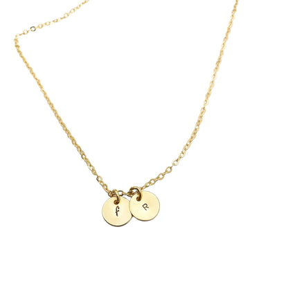 initialen ketting online kopen - shop gepersonaliseerde sieraden met letters - unieke sieraden van lux & luz