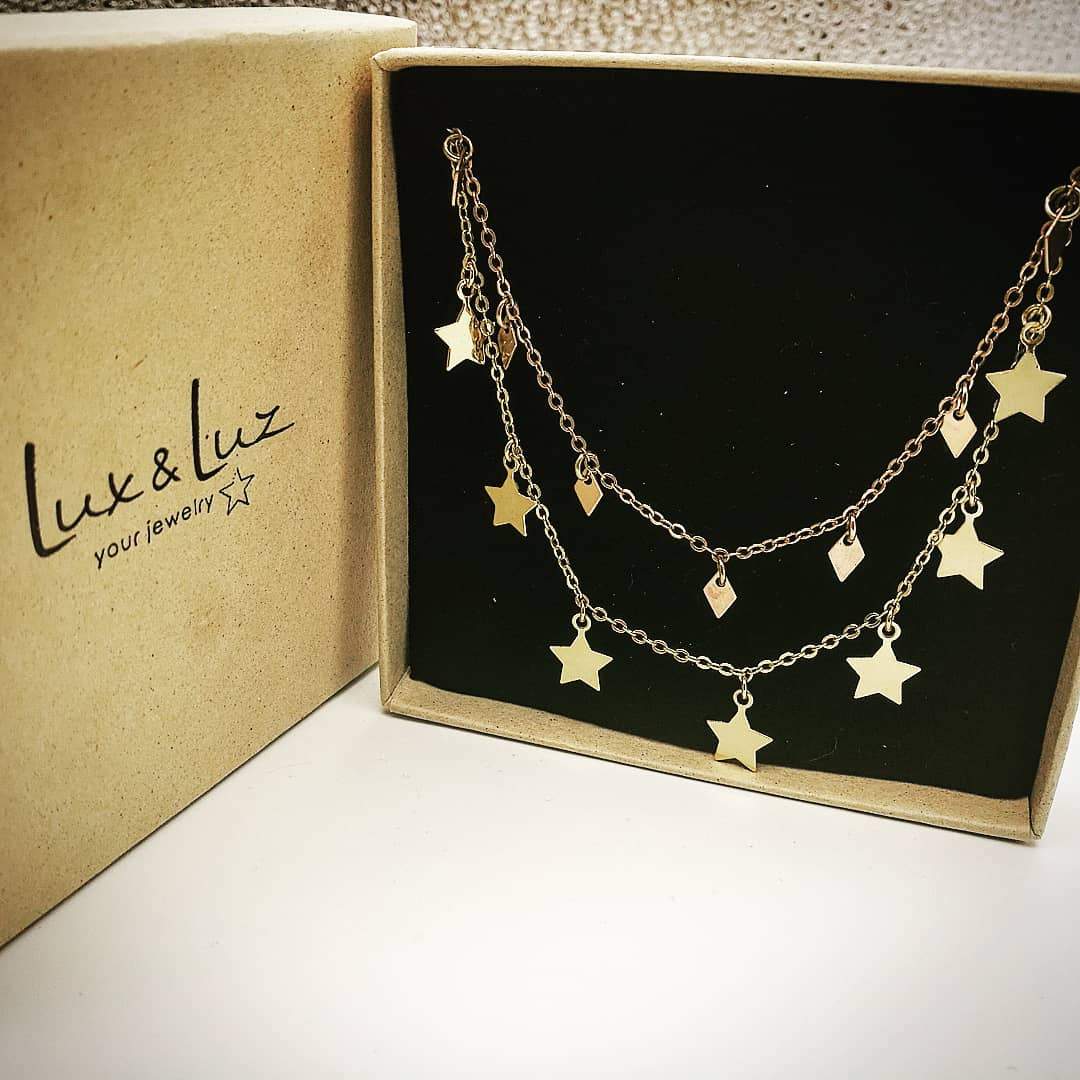 ketting met sterretjes - ketting met hangers in de vorm van sterretjes - shop sterren ketting online bij lux & luz - your jewelry