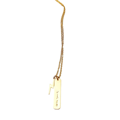 Gouden ketting met bliksem hanger en gepersonaliseerde naam-tag 14k gold filled
